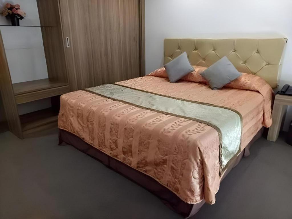Score Birds Hotel Angeles Bagian luar foto