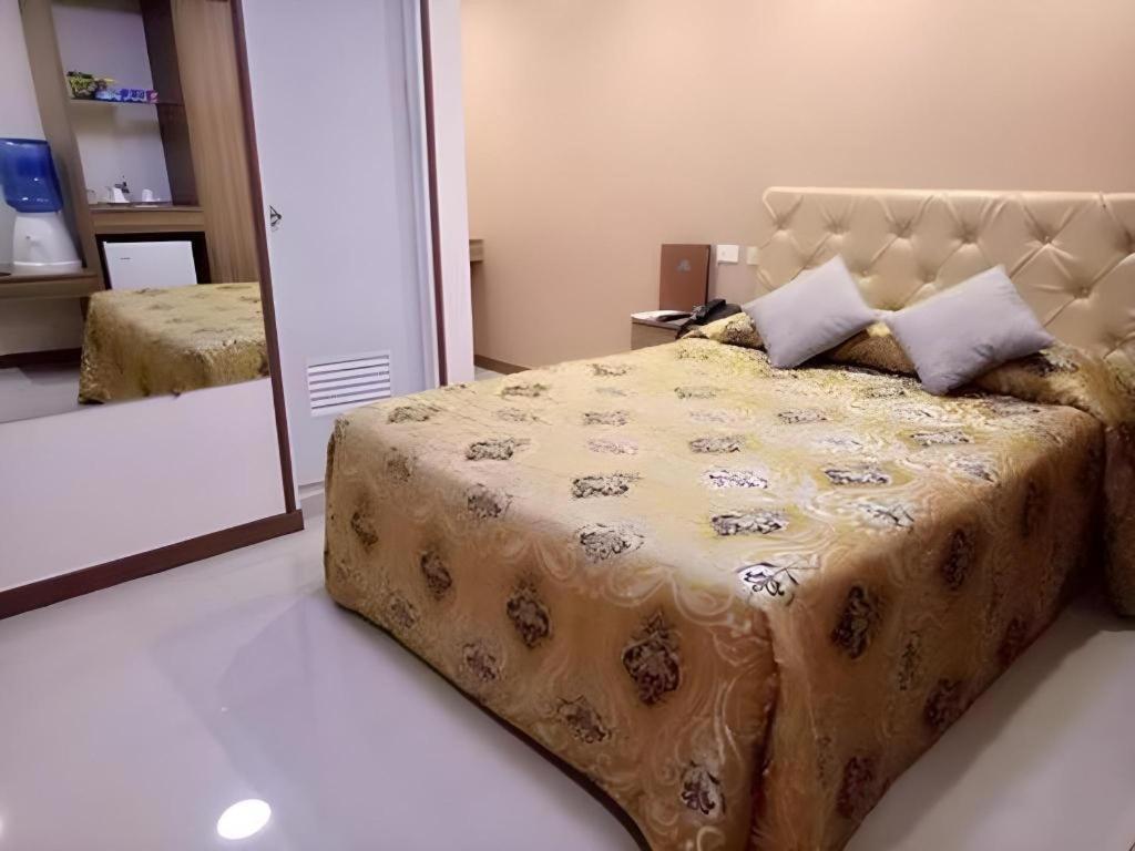 Score Birds Hotel Angeles Bagian luar foto