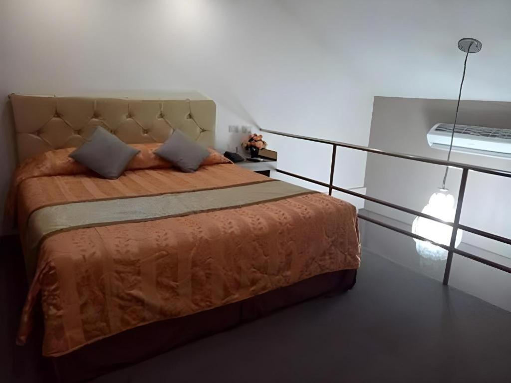 Score Birds Hotel Angeles Bagian luar foto