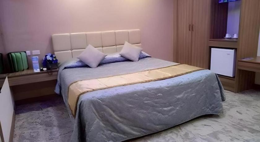 Score Birds Hotel Angeles Bagian luar foto